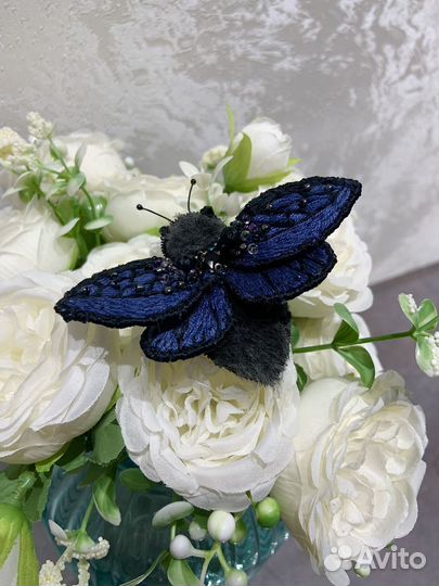 Броши ручной работы