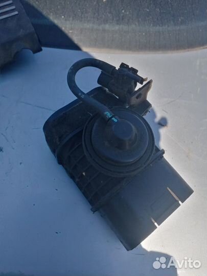 Заслонка воздушная Lexus RX 300/330/350/400