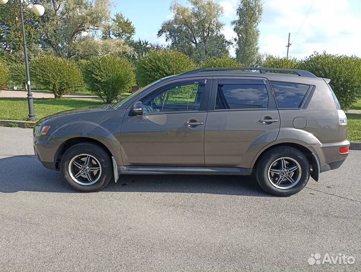 Mitsubishi Outlander 2.0 CVT, 2011, 249 000 км