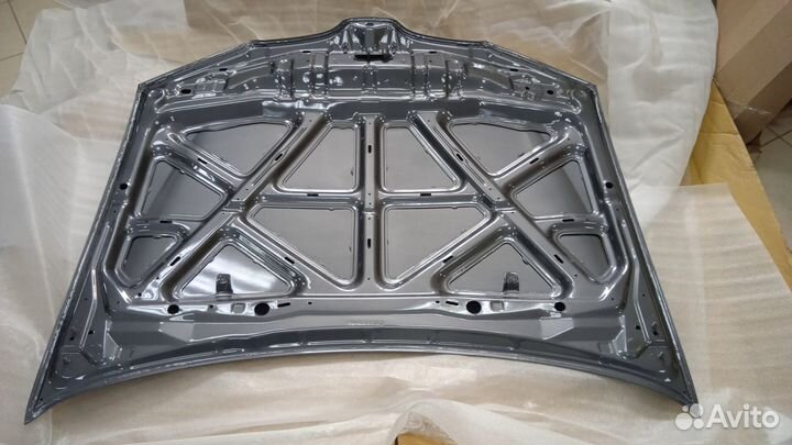 Капот Nissan Almera N16 рестайлинг в цвет