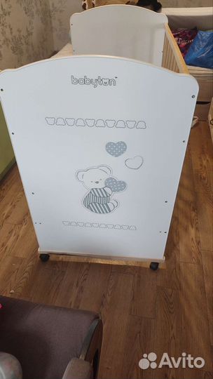 Детская кроватка