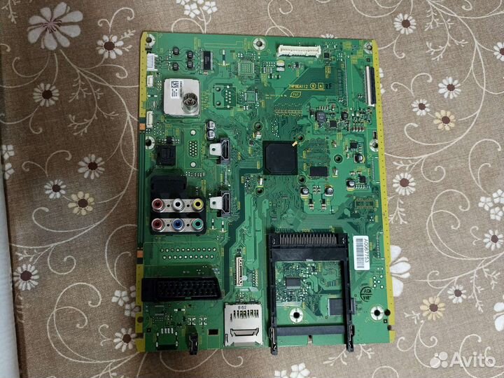 Материнская плата TNP8EA112