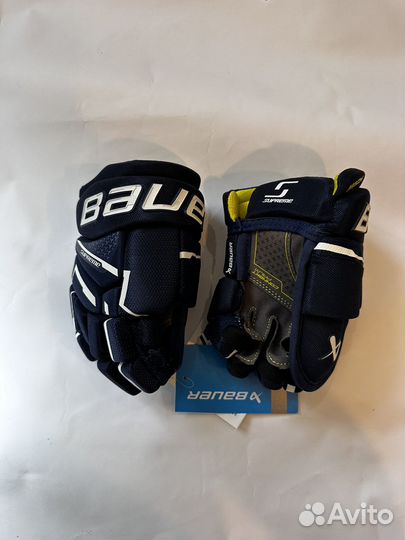 Перчатки хоккейные Bauer supreme mach