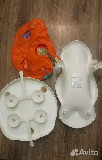 Горка, стульчик и круг для купания