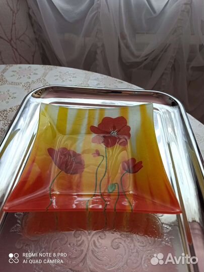 Тарелки с оливками. Салатник