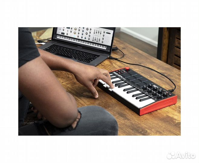 Akai MPK mini 3 midi-клавиатура, красная, новая