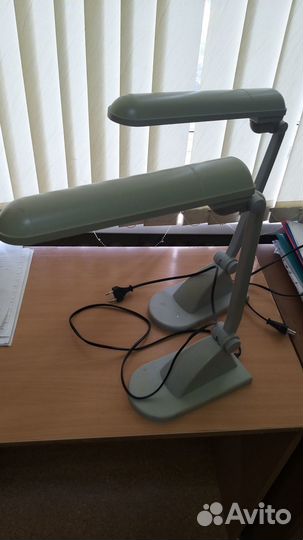 Лампа настольная