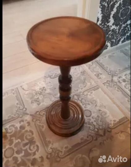 Подставка для цветов дерево