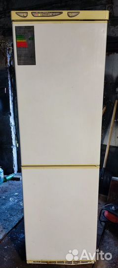 Холодильник Саратов 105-103