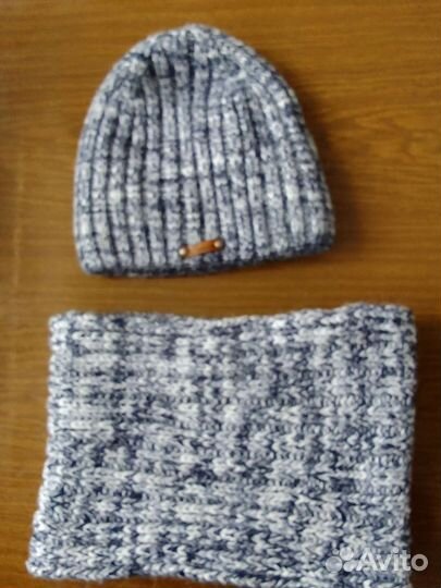 Шапочка+ шарф- снуд, комплект утепленный, новый