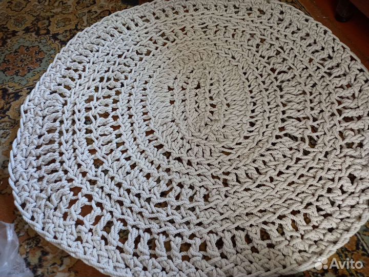 Ковер новый ручной вязки,круглый,дим 95см