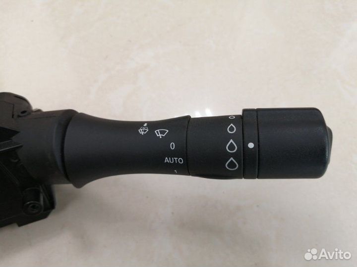 Подрулевой переключатель Renault Fluence седан