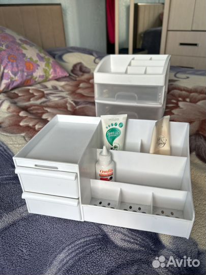 Контейнер для парфюмерии, косметики