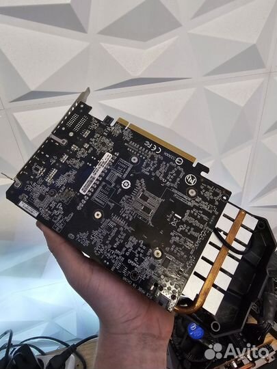 Gigabyte P106-100 (GTX 1060 6Gb)