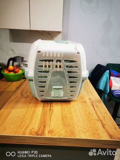 Переноска для животных пластиковая