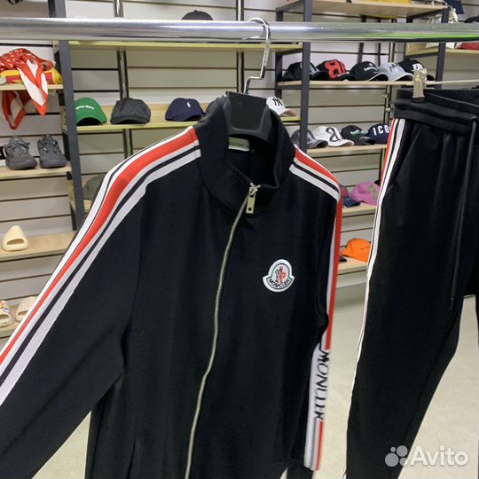 Костюм Mоncler