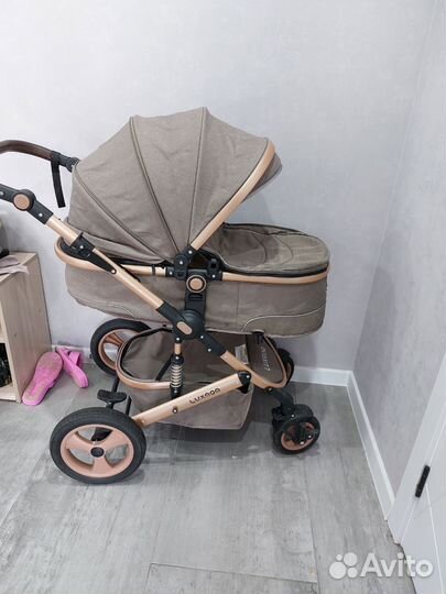 Коляска 3 в 1 с автолюлькой