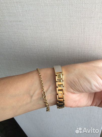 Часы с браслетом Anne Klein