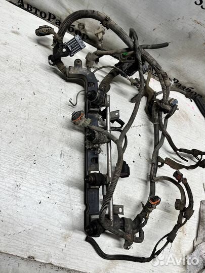 Топливная рампа форуснки z18xe 1.8 Opel