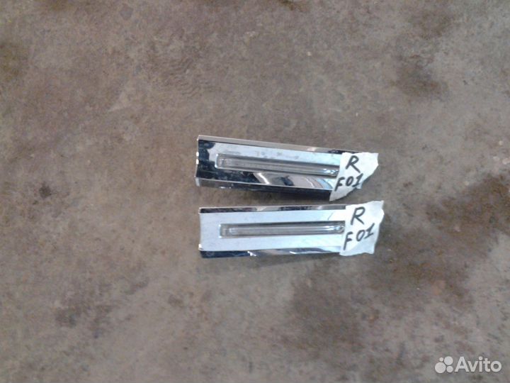 BMW 7 F01 повторитель крыла правая