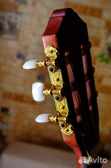 Классическая гитара yamaha CG182S