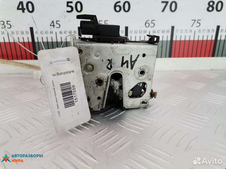 Замок двери передней правой Audi A6 4A/C4 1995