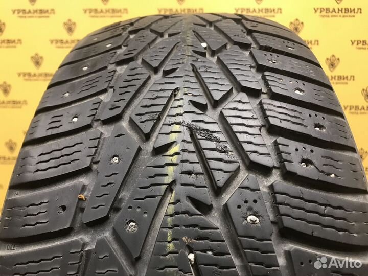 Nokian Tyres Hakkapeliitta 7 215/55 R17 98T