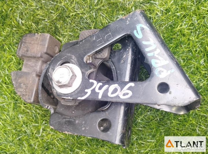 Подушка двигателя передний toyota prius