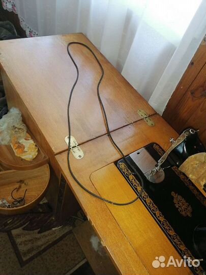 Швейная машинка чайка 143