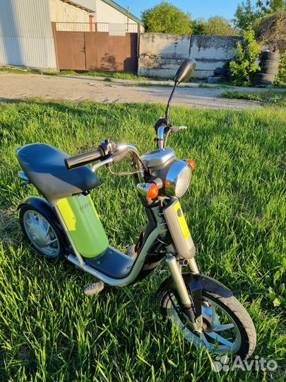 Электроскутер yamaha