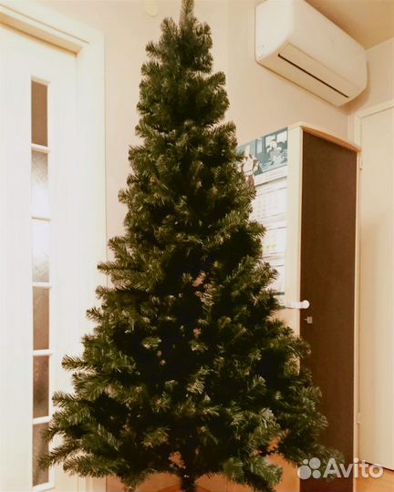 Елка искусственная 180 см с игрушками
