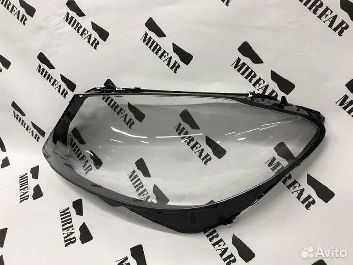 Левое стекло фары Mercedes-Benz C klasse w205