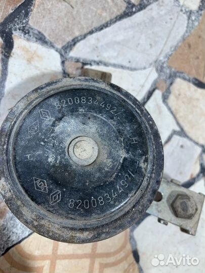 Звуковой сигнал Renault Logan седан 1.6 K4MC697