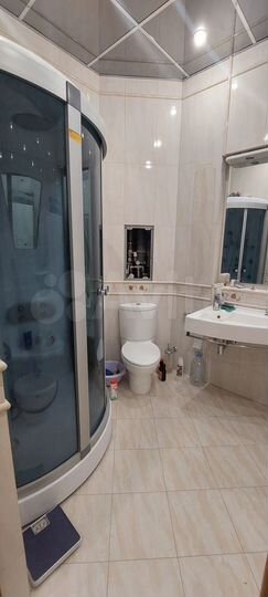 2-к. квартира, 83 м², 4/9 эт.