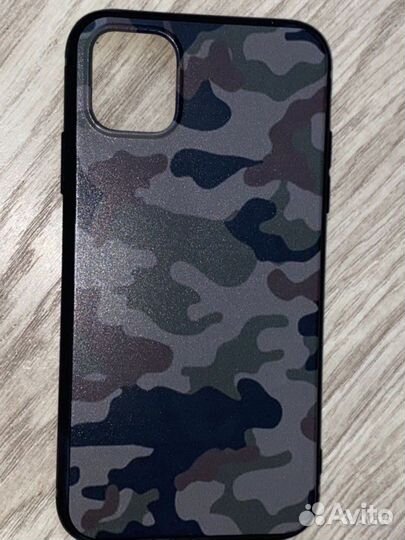 Чехол на iPhone 11 в стиле камуфляж