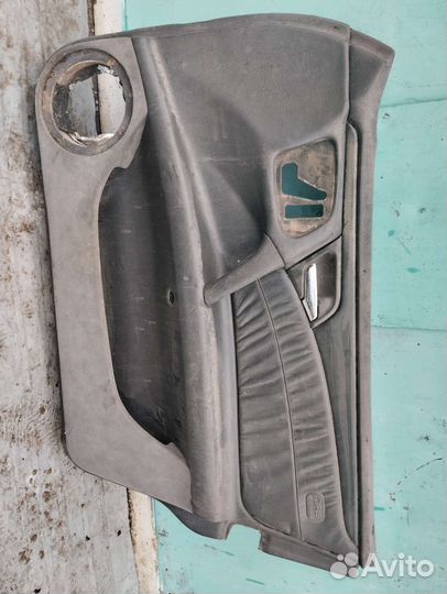 Обшивка передняя правая Мерседес W210