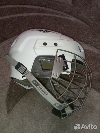 Шлем хоккейный