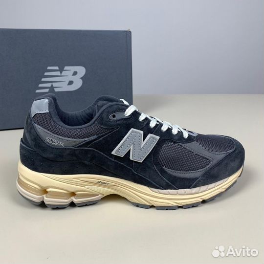 Мужские кроссовки New Balance 2002R