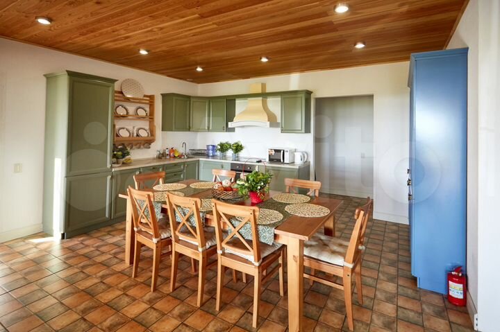 Коттедж 180 м² на участке 50 сот.