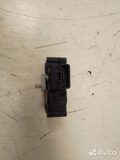 Моторчик заслонки отопителя Mazda Cx-7 ER3P L3-VDT