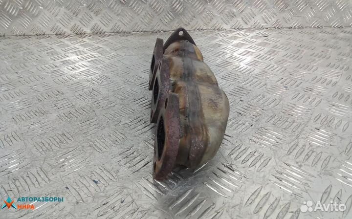 Коллектор выпускной Audi A4 B8/8K 2010