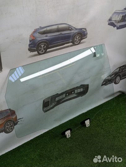Стекло двери заднее правое Geely Coolray