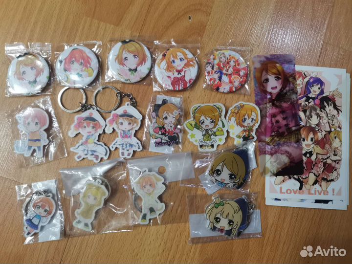 Брелки и значки по аниме love live