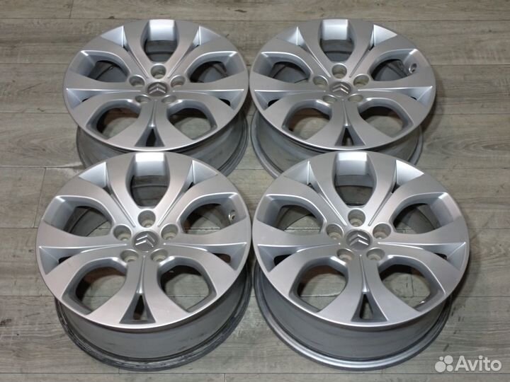 Комплект оригинальных R17 дисков Citroen C5