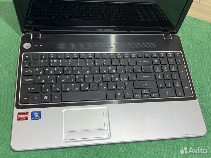 Acer Phenom II x3, 4GB, 320GB, HD 4200