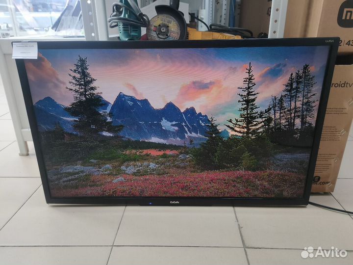 Телевизор BBK 32LEX