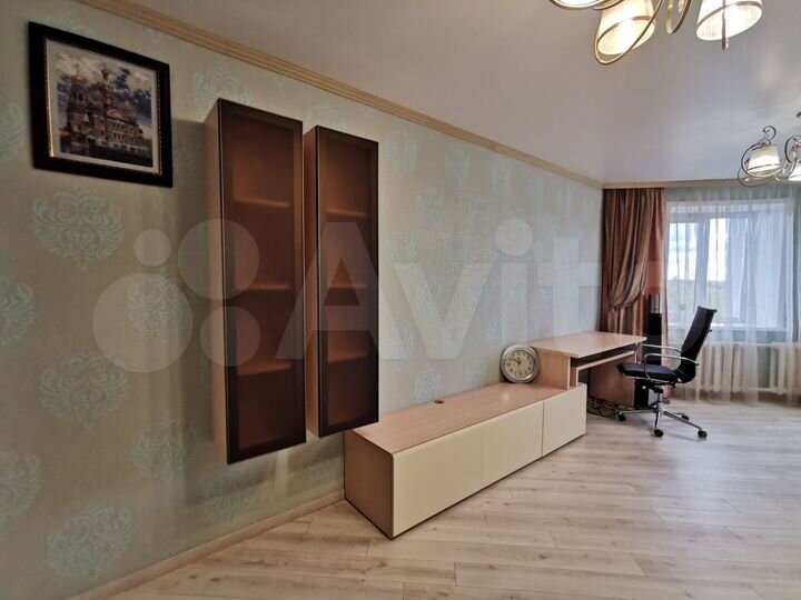 1-к. квартира, 42 м², 8/10 эт.