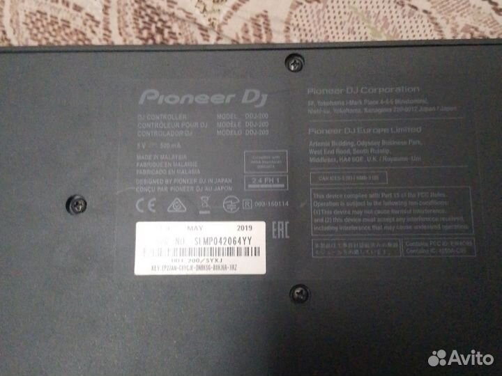 Контроллер для DJ Pioneer DDJ-200