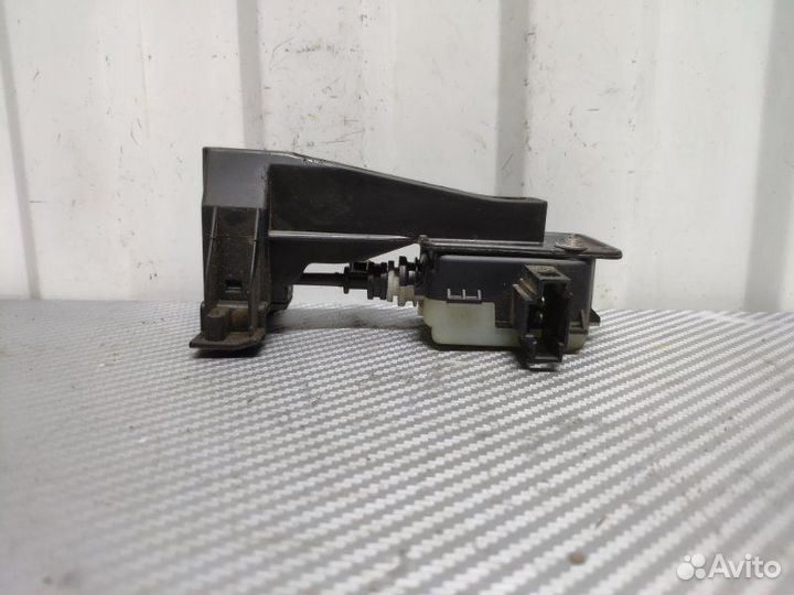 Активатор замка крышки бензобака Mercedes-Benz