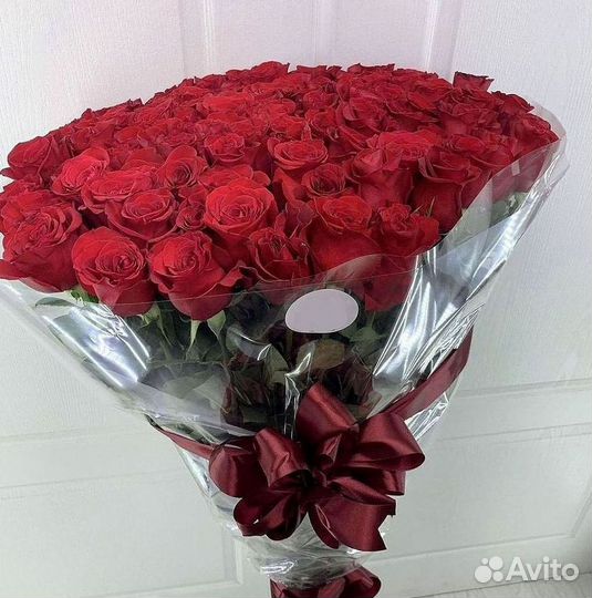 Метровые розы Доставка цветов